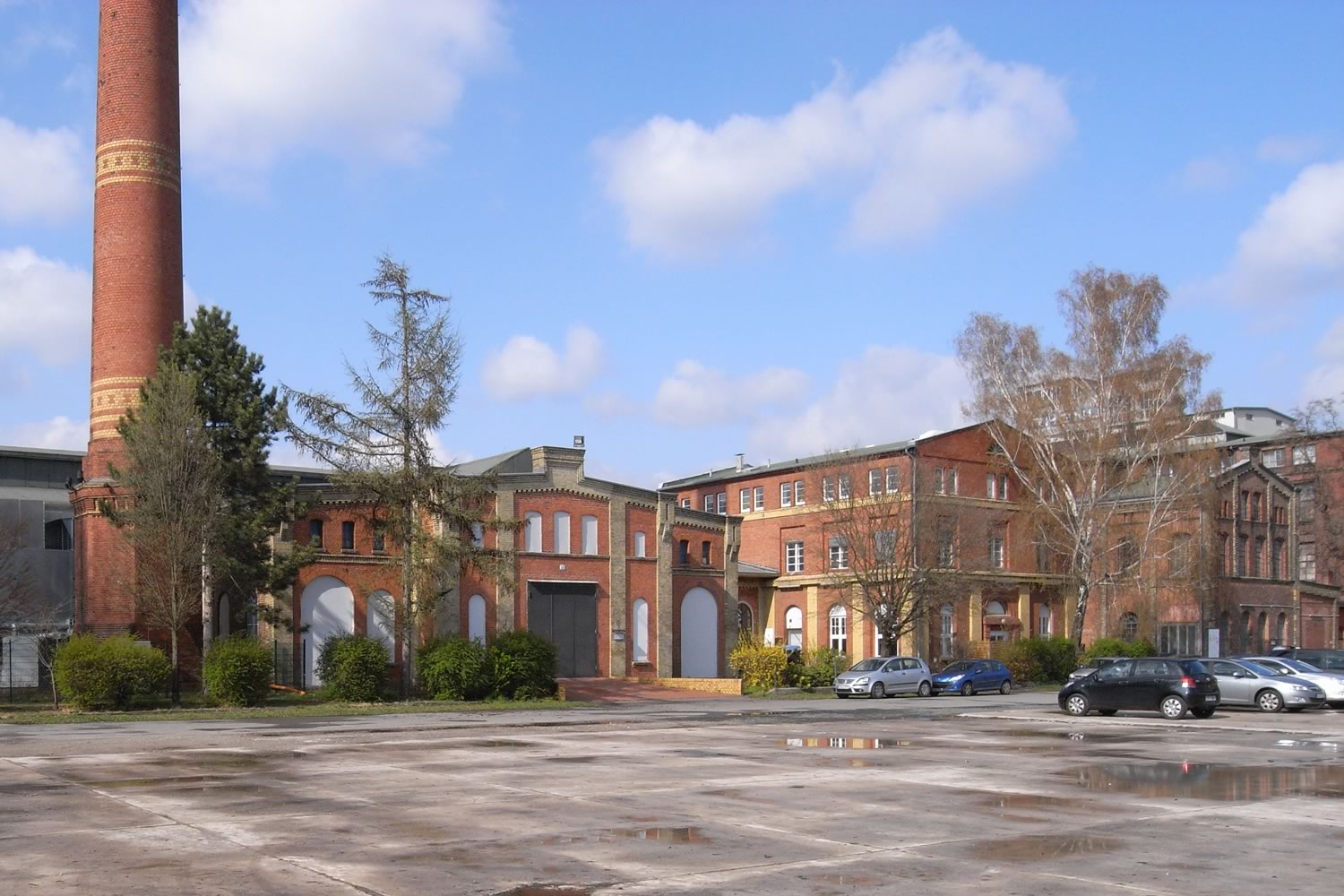 Insel Eiswerder Nr. 130 Sanierung und Umnutzung eines Industriegebäudes